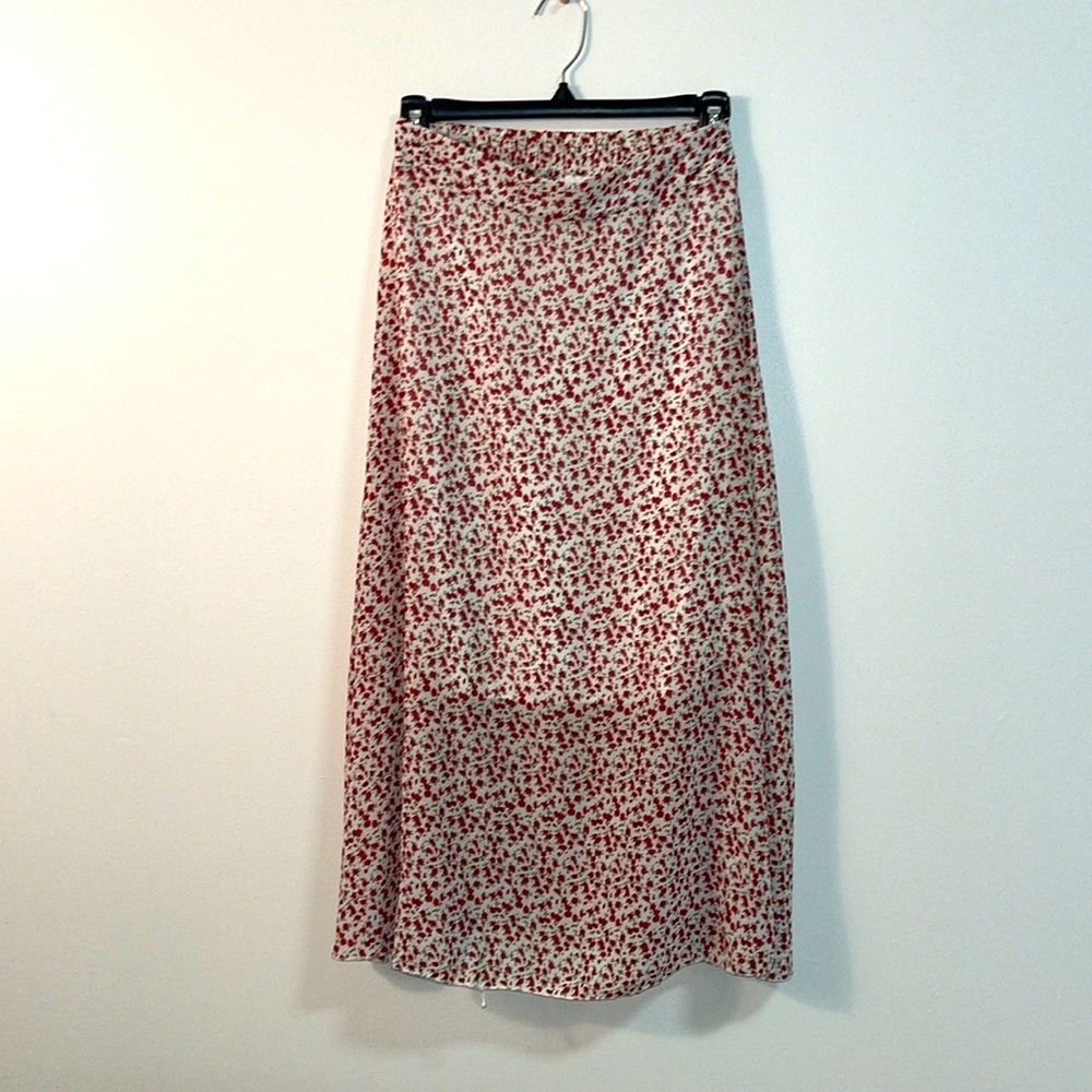 Floral Pattern (Roses) Maxi Skirt